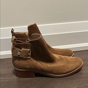 Wishbone tan suede Chelsea boot 9.5
